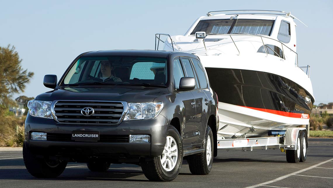 How to Tow a Boat: Everything You Need to Know