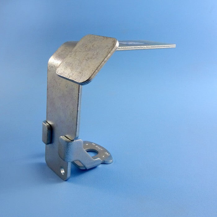 CoupleMate Hitch Guide And Lock